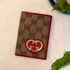 GUCCI Monogram Heart Card Case ♡ Amazing Condition ♡ Offers Welcomed ♡
